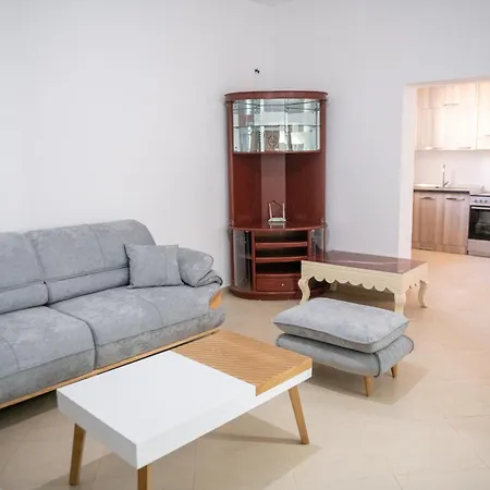 Appartement Ruhiges Und Karpen & Golem
