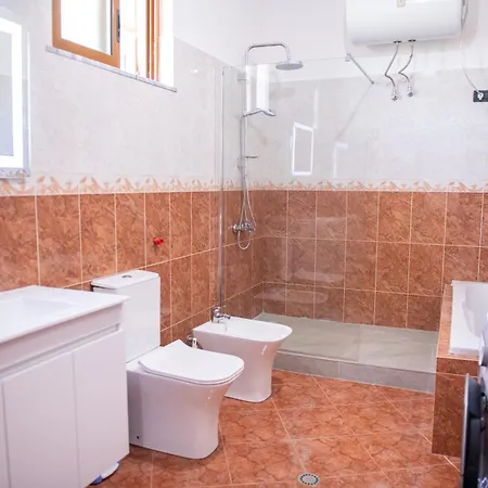 Appartement Ruhiges Und Karpen & Golem Bago